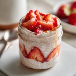 Cremiges Chia Pudding mit Erdbeeren – Schnelles gesundes Frühstück